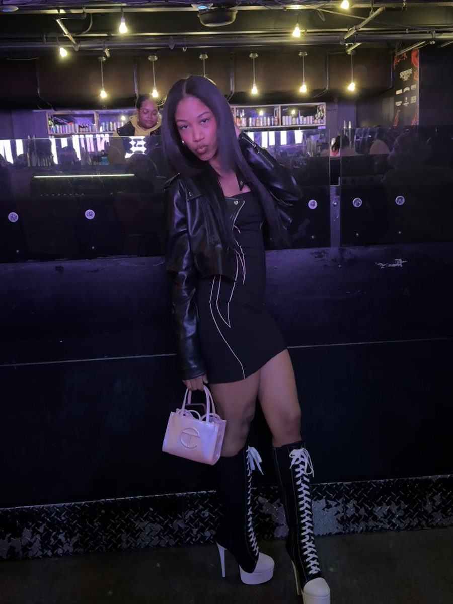 ohhsospoiled's tweet photo. Tired of the games. Who wants a real dom? 🫴🏽 Tribute fee in bio. NO EXCEPTIONS. https://t.co/X5jNl9Iqnv