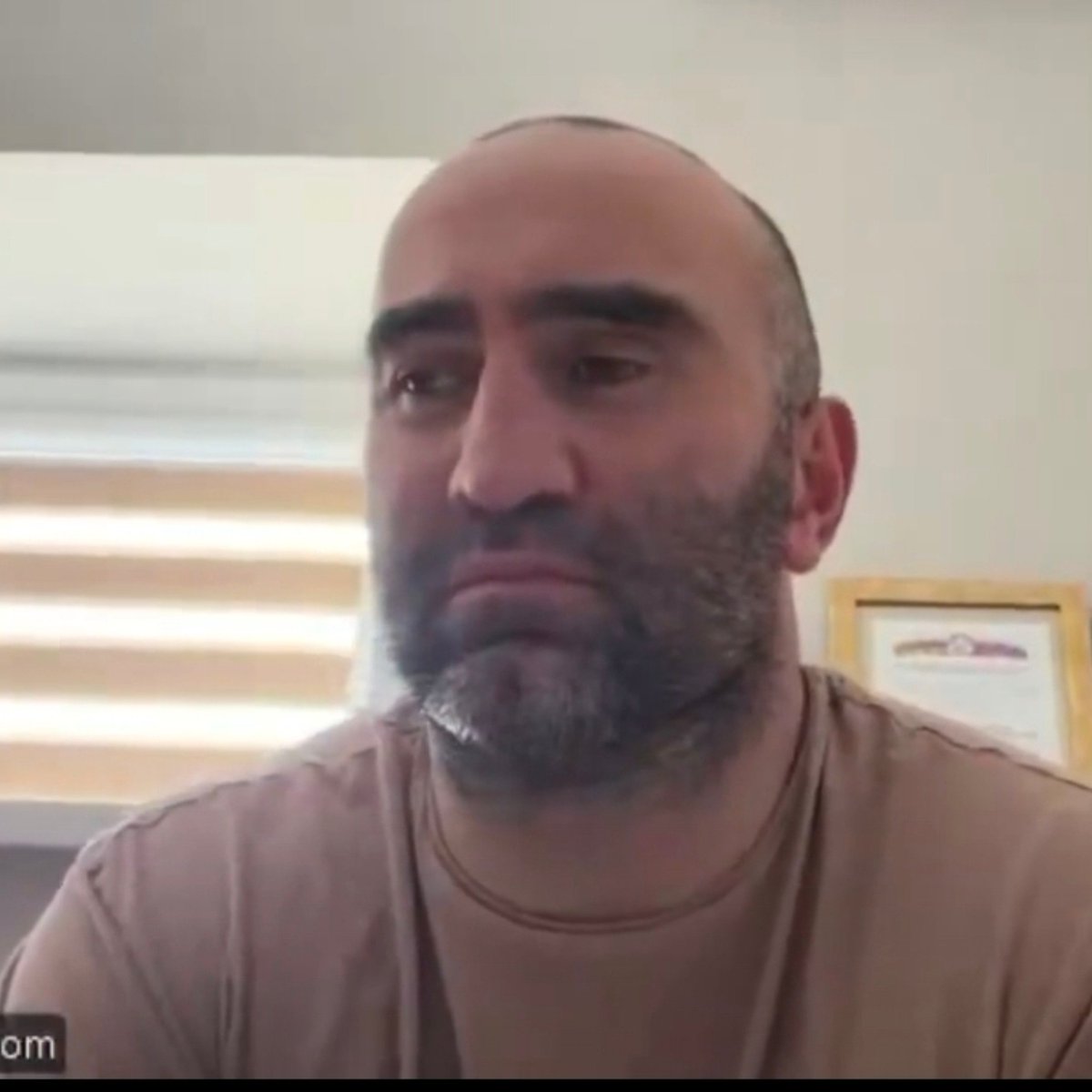 Naricesrotas's tweet photo. Hoy en estos que no le importan a nadie:

Kenshiro es 2 años mayor que Gassiev. https://t.co/Scu3ssH8bV