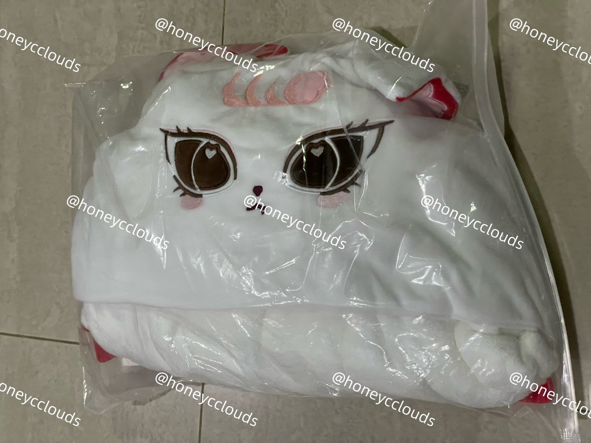 honeycclouds's tweet photo. WTS / ขาย / ปล่อยต่อ ผ้าห่มเจเวล JEWEL HOODIE BLANKET #GMMTVFANIVAL2026HappyFamily 1590 บาท
📮 นัดรับหน้างานวันนี้ หรือ 11 / จัดส่ง 50 บาท
#ตลาดนัดแจนจิงจิง #ตลาดนัดGMMTV #ตลาดนัดGMM https://t.co/29FICs74wL