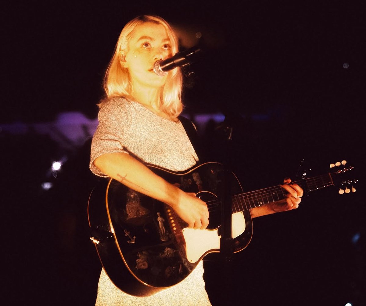 raspberhrriies's tweet photo. 🚨 PHOEBE BRIDGERS PERFORMED KILLER TONIGHT https://t.co/cslTkwex1O