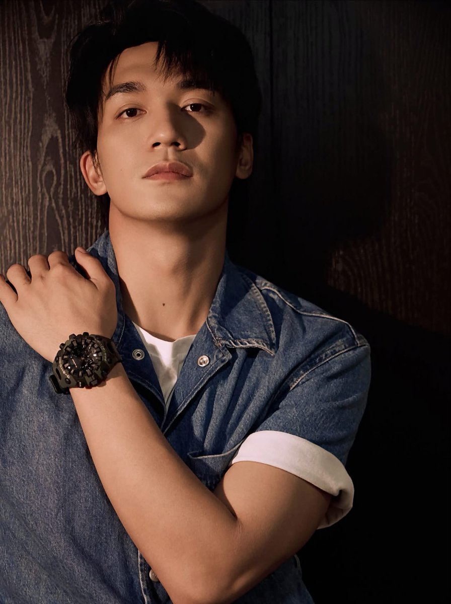 Traistkoom2v's tweet photo. Diễn viên (Đỗ Nhật Hoàng) lộ video xx đây 😅
Lão này siêu dâm..cu to lắm lông mà không cạo để cả chùm nhé anh em
Bán trọn bộ 5 video và hình full của (Đỗ Nhật Hoàng)  giá #120k 🥰
Bạn nào mua kết bạn zalo #0928938006s giao dịch nhé 
3 đến 7  phút 1 video https://t.co/R9fXRBYFg6