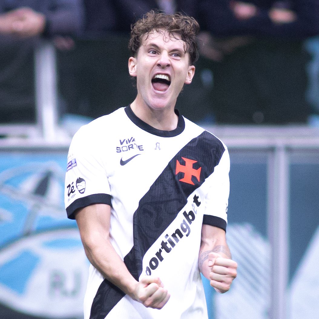 wesley_curty's tweet photo. Bruno Duarte:
- 🕢 386 min jogados (3 jogos completos)
- ⚽️ 2 gols
- 🅰️ 2 assistências
- 🥅 4 participações em gols

Colídio:
- 🕢 609 min jogados (6 jogos completos)
- ⚽️ 3 gols
- 🅰️ 3 assistências
- 🥅 6 participações em gols

Lescano:
- 🕢 153 min jogados (1 jogo completo)
- ⚽️ 2 gols
- 🅰️ 1 assistências
- 🥅 3 participações em gols

Contratações ofensivas que mudaram o patamar do @VascodaGama. 

🔥🔥🔥