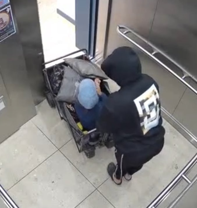 BeavertonPolice's tweet photo. *******UPDATE on Amber Alert *******

Suspect VEHICLE has been located in the original area in Beaverton. No longer of interest. 

Suspect seen on video walking towards SW Western / SW 5th Ave. in Beaverton, pulling a black wagon and wearing all black clothing. Call 911 with info https://t.co/lApad33Ulh
