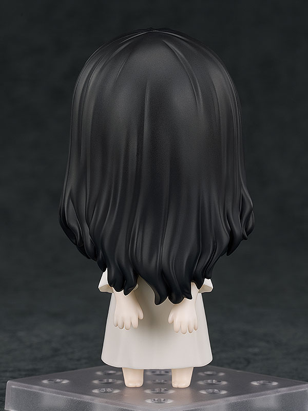 gsc_goodsmile's tweet photo. ＼ 再販情報 ／

ねんどろいど 貞子
＿＿＿＿＿＿＿＿

🎁グッスマ公式ショップ特典
背景紙：テレビ スノーノイズVer.

▼ご予約はこちら
https://t.co/rlIvn2qEpD

#貞子 #グッスマ https://t.co/lQJEYg5aKF