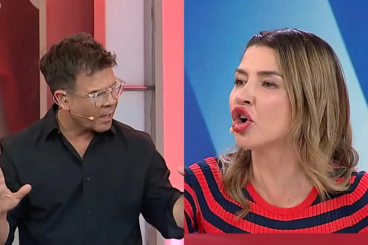 Pulso_Mediatico's tweet photo. #PulsoTV| ¡La pura 🦊 en la farándula! 🔥Pancha Merino arremetió con todo en AR contra Jaime Coloma por su papel de jurado en Rojo:
“A Mon Laferte la mandó para la casa, a la Cote Quintanilla también (Isi); A la Daniela Castillo también la dejó traumada, a todas” ¿Qué te parece? https://t.co/f8IpI6CkDG