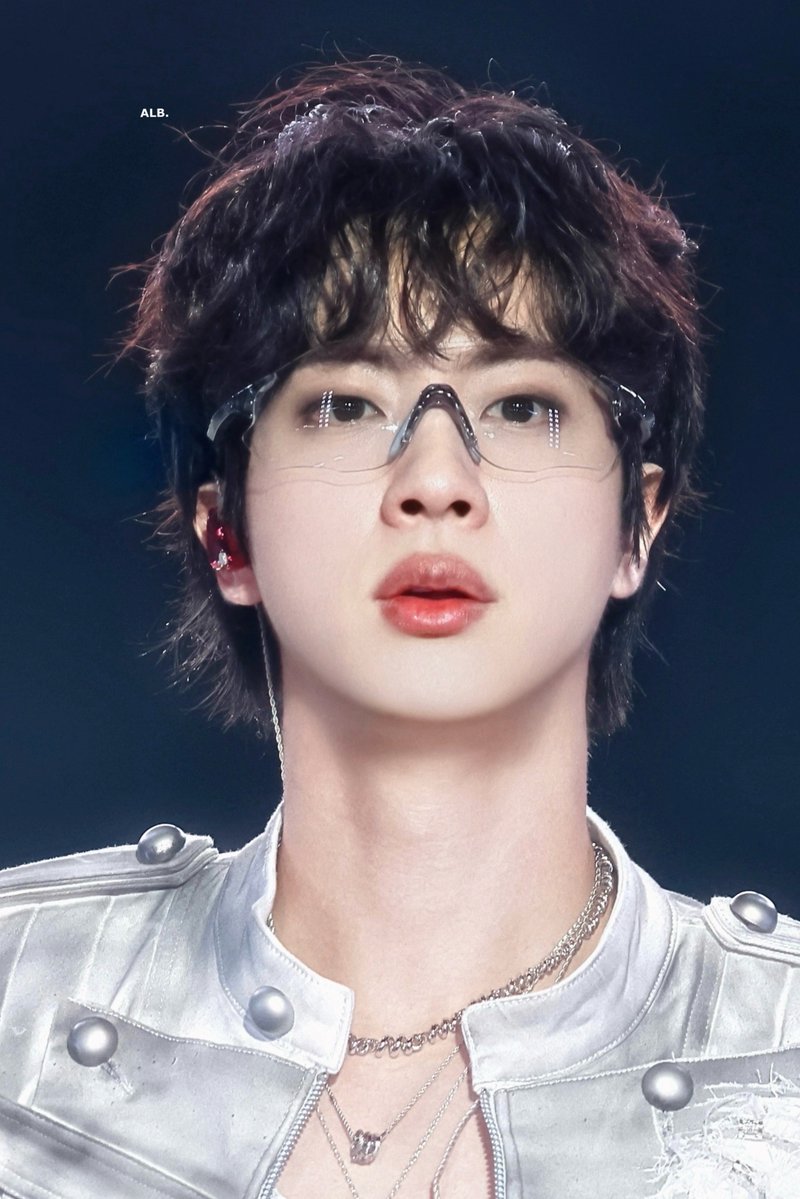 ALittleBraver92's tweet photo. 261007 HD 

#방탄소년단진 #김석진 #석진 #진 #BTSJIN #JIN 
#BTS_WORLDTOUR_ARIRANG https://t.co/mxoW1V4ho3