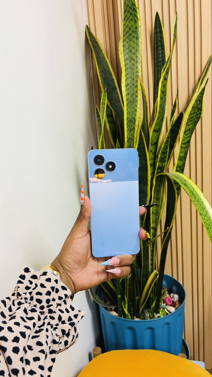 DigitalDstrctKE's tweet photo. BUDGET HERO🦸‍♂️

Realmi Note 50
4GB + 4GB Ram
64GB Storage 

🏷️Free Super Fast Charger

Delivery Countrywide 📦🚛
7500ksh
Happy Shopping 🛍️🛒 https://t.co/0uLQ2PM543