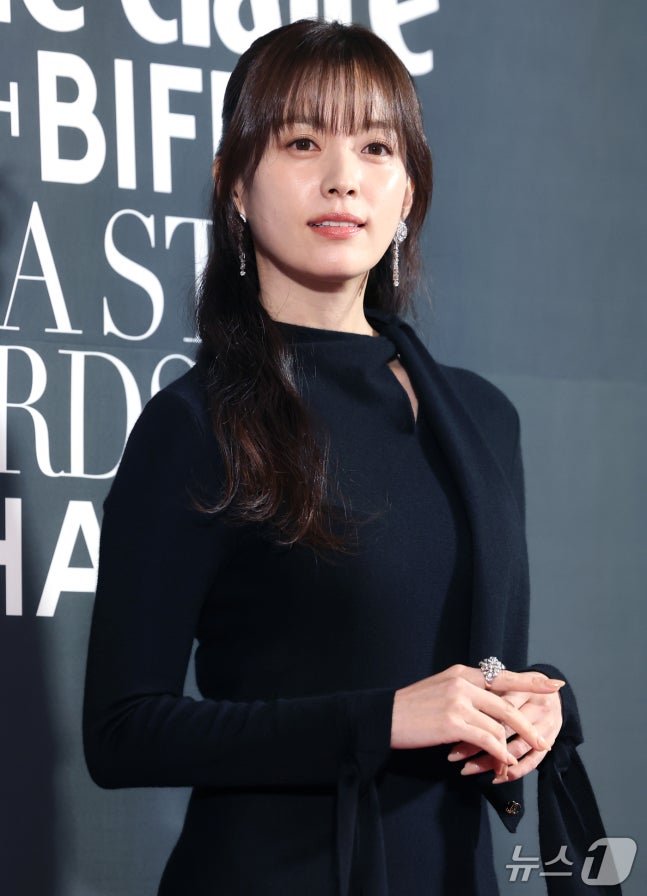 k_dramaindo_'s tweet photo. #HanHyoJoo dan #JoInSung menghadiri Marie Claire Asia Star Awards (7 Okt) 

Mami papi Bong Seok 🫶 https://t.co/D2z3x3Uy0X