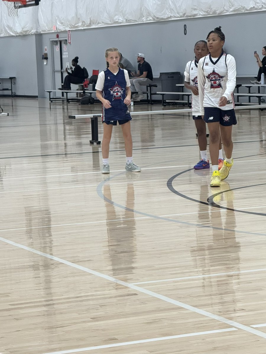 ColetteRenaud32's tweet photo. I had a fun time getting to compete at @BlueStar30s All American camp this summer. Thankful for the experience! https://t.co/IEze0qZe5q