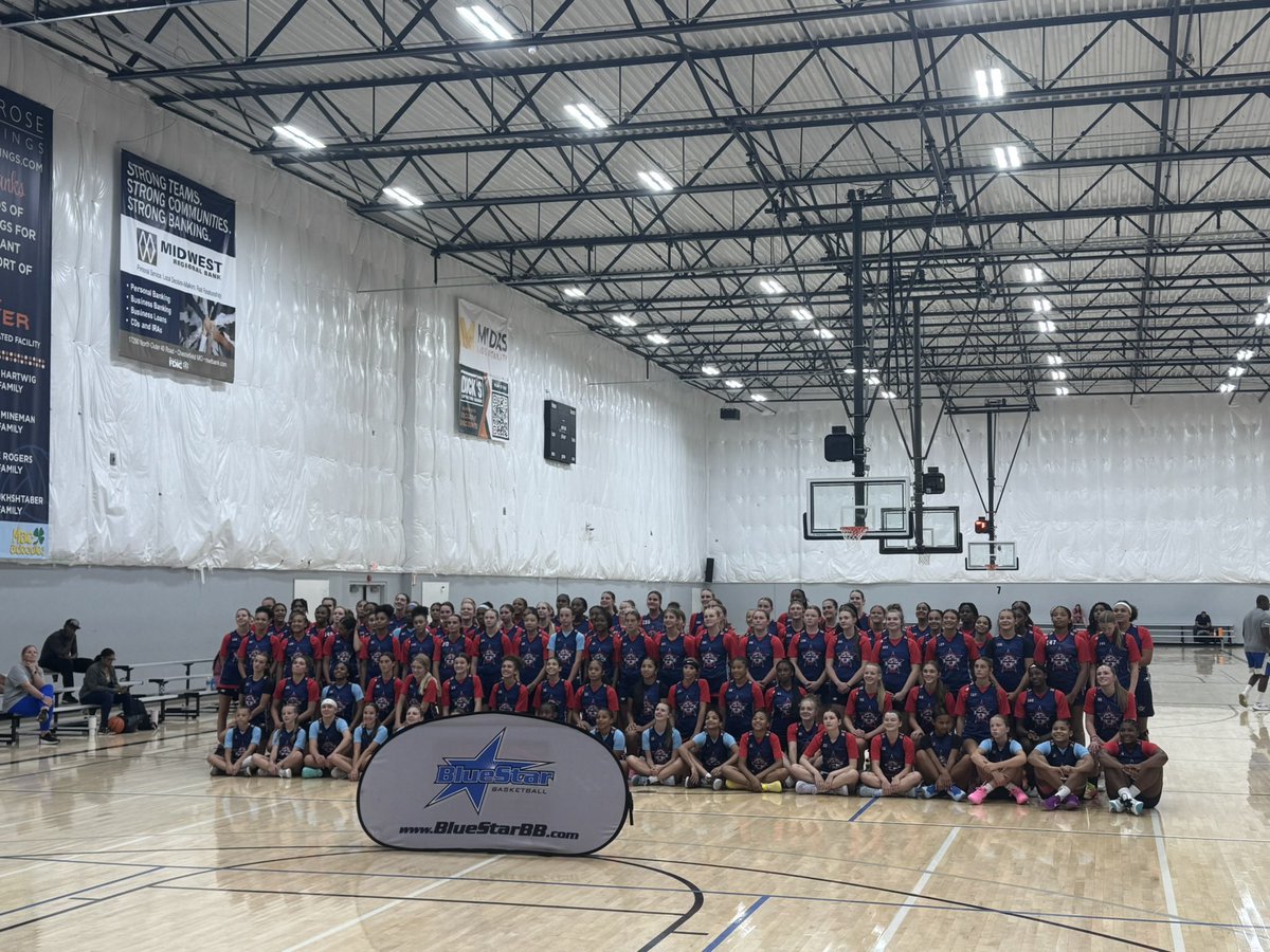 ColetteRenaud32's tweet photo. I had a fun time getting to compete at @BlueStar30s All American camp this summer. Thankful for the experience! https://t.co/IEze0qZe5q