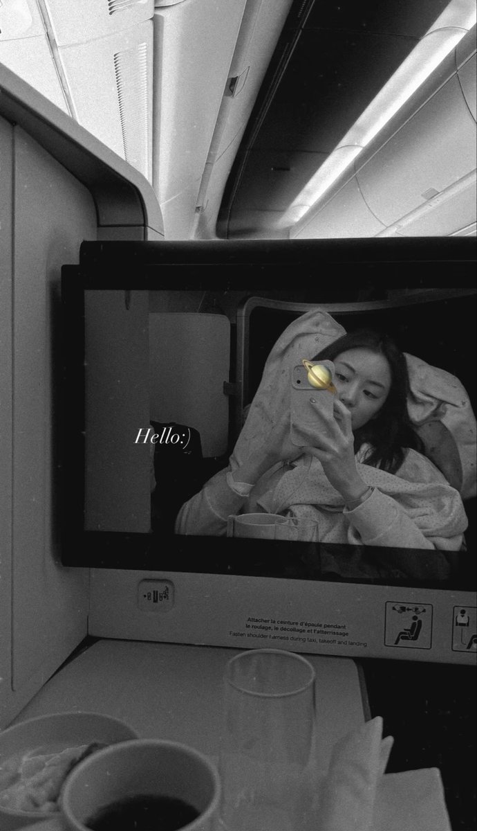 miunatsha_fans's tweet photo. Hellooo ประเทศไทยมีหมิวหมิวแล้วฮ้าฟฟฟ💕

[IG STORY] 261008
From ig story’s : mmiunatshaa 

#CHANELSS27xLenaMiu
#CHANELSpringSummer
#CHANEL #PFW
#MiuNatsha #หมิวณัชชา https://t.co/eHK6SN9E96