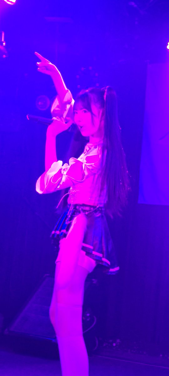 yowaaho's tweet photo. この一枚目のまどちが良くて
ライティングもいい感じに撮れて今回の良ショット
まどちのスタイルの良さも出ててホントにいい感じ
#あげみゅーる
#杉本希花
#Bellemule https://t.co/zLIp4eerCg