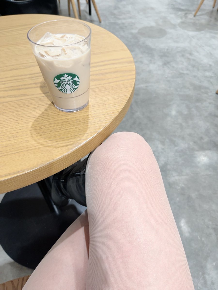 ryon_711's tweet photo. スタバにいます。

#女装 https://t.co/WTal9W1RBp