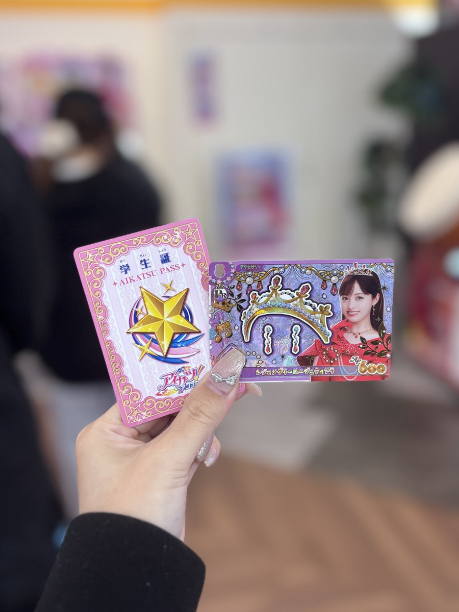 cherryAK31's tweet photo. 初日開店凸して無事アイカツパスと配布カードゲット😭💖
プレイはいちごちゃんと蘭ちゃんで2回した！ https://t.co/vrVAsT4GVd