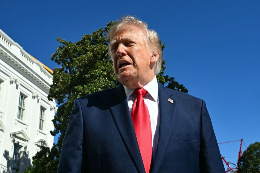 livedoornews's tweet photo. 【主張】トランプ大統領がノーベル平和賞受賞への期待示す
https://t.co/rm6grSicOY

自身に賞を与えなければ「彼ら（ノーベル平和委員会）にとって大きな不名誉になる」と述べ、イラン戦争について「もしかすると私は世界の完全な破壊を防いだのかもしれない」と主張した。 https://t.co/CdCiffuoNq