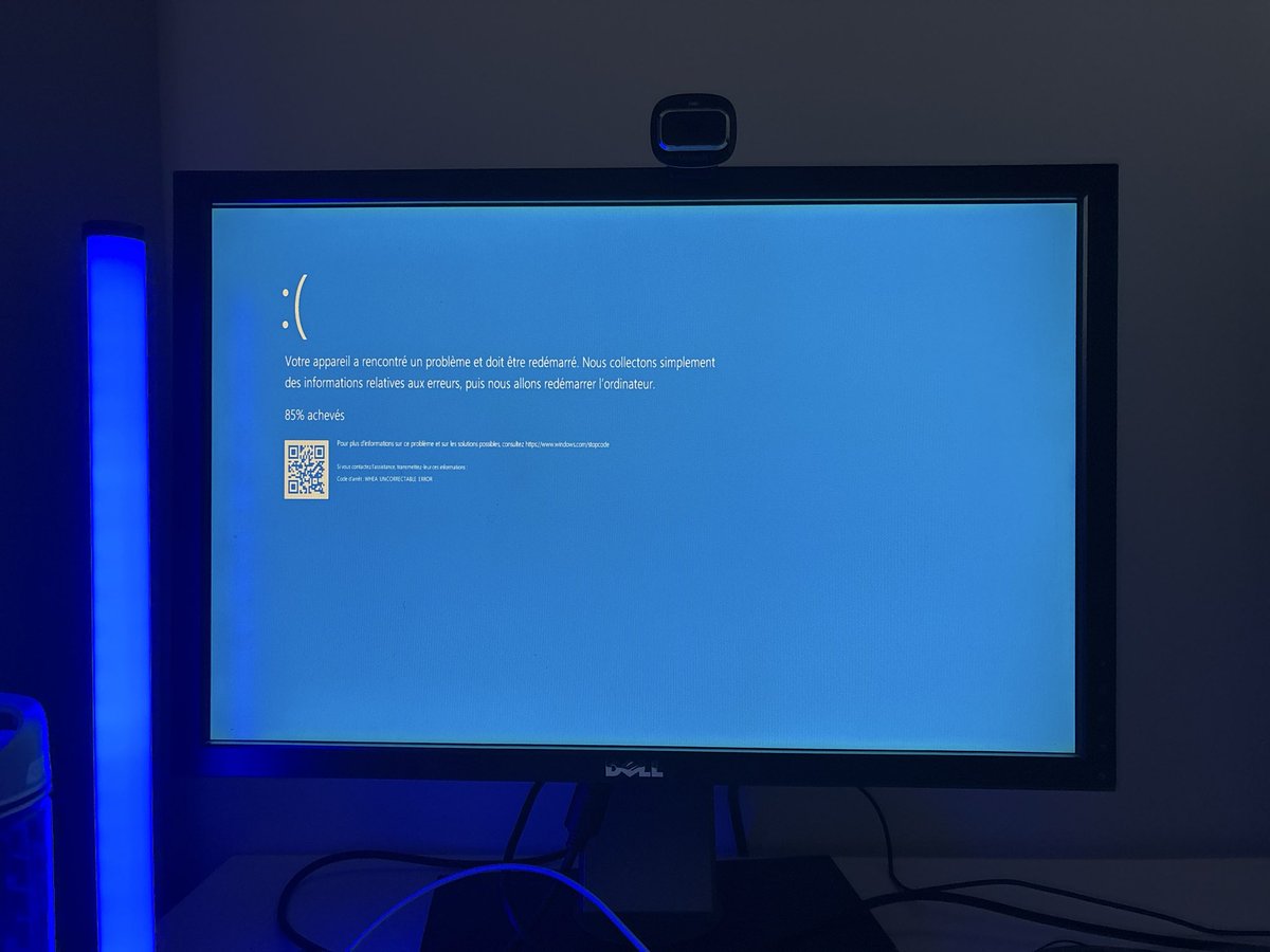 MisterDesigner_'s tweet photo. @GoldinCanine If you really need to ai generate, do it locally on your pc, deal? https://t.co/xgYl4IRQQ8