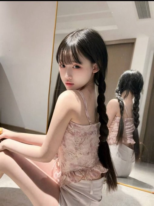 Cameron12048256's tweet photo. 睡醒啦🛀
刚拍的福照有人看嘛 ？
今天当一次女菩萨！！
真的是粉粉嫩嫩哒！！
看完不许瞎说📷
#母狗 #裸聊 #磕炮 #反差 #反差婊 #女菩萨 https://t.co/0U02fmeNXB