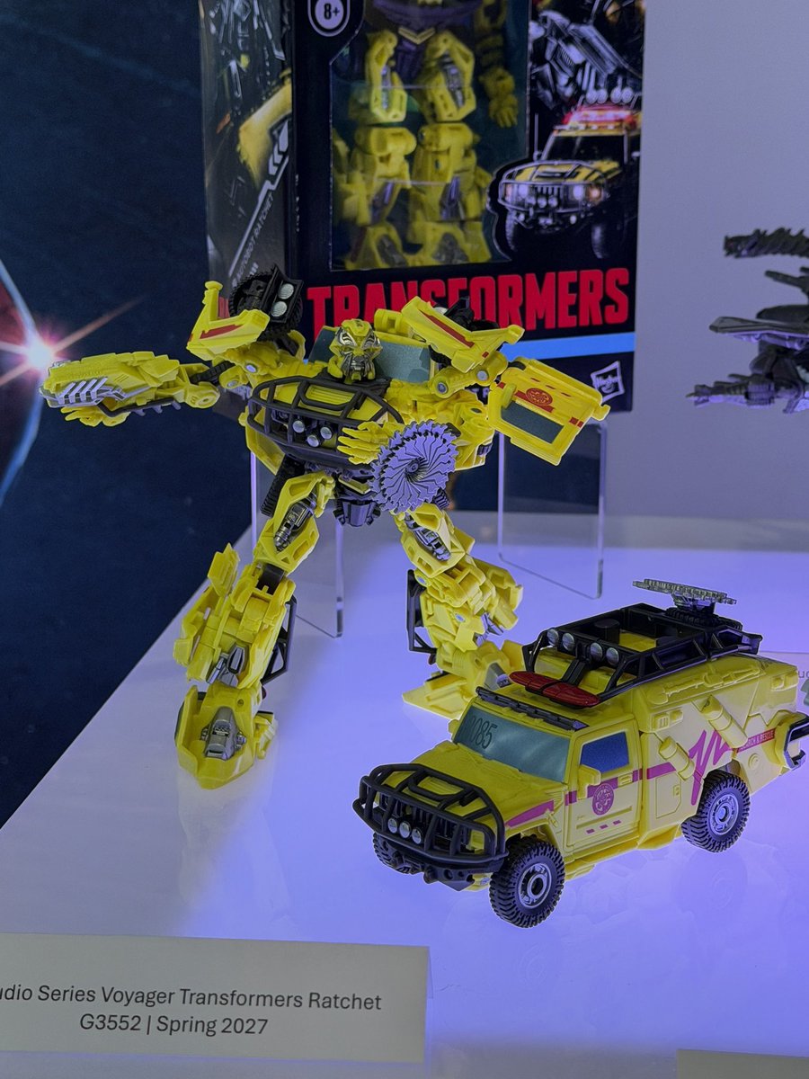 kiriko_3141592's tweet photo. 別に全肯定ってわけでもないけど、某海外のファンの方が嘆くほど出来悪くなくない…？？
むしろルーフラックの収納がだいぶ酷かった前の型から改善されてそうだし、若干手間だった武器2種の入手難易度が易しくなり助かる
正直AOEビーやクラオプが記憶に新しいせいでもう見た目だけじゃまだ分からない https://t.co/MoVkB1qtKR