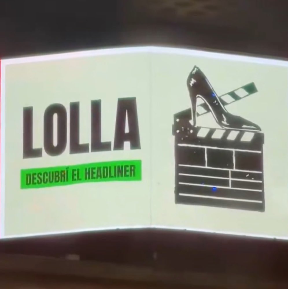 infocharlixcx's tweet photo. Lollapalooza Argentina dá pistas de que Charli xcx será a headliner do festival em 2027. https://t.co/q4wjNgmgvU