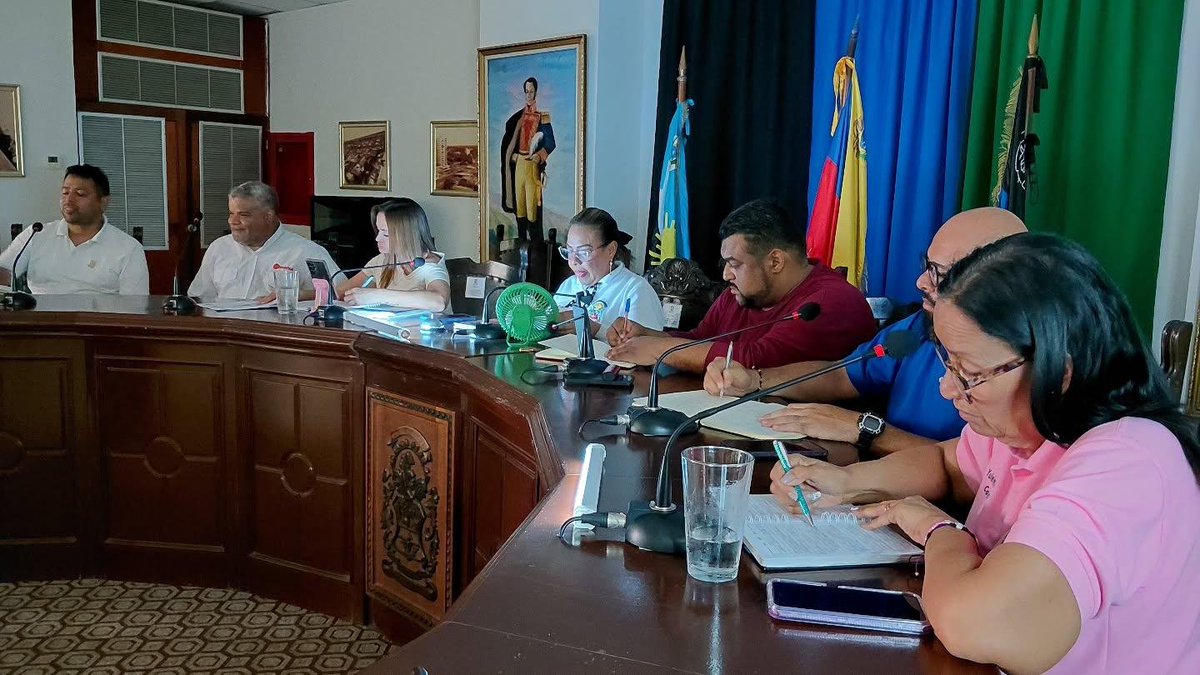 concejolags's tweet photo. #7oct Proponen bautizar el salón de sesiones del Concejo Municipal de Lagunillas con el nombre del Dr. Alirio Figueroa 

Más: https://t.co/28woHhVyMq https://t.co/87egPN5Myo