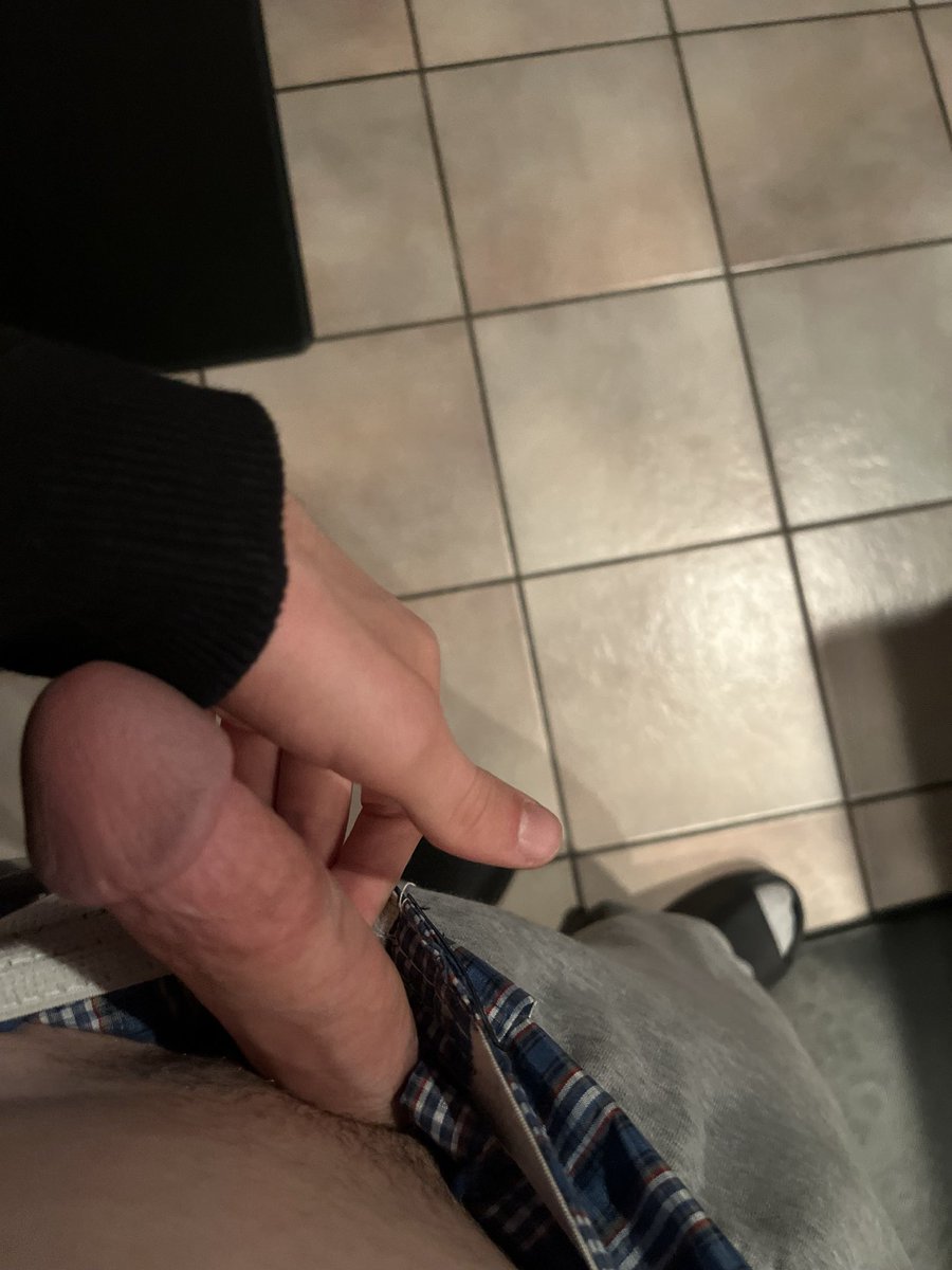 gueroking's tweet photo. Who wants a bit😩❤️ https://t.co/3YvZ8B2xpf