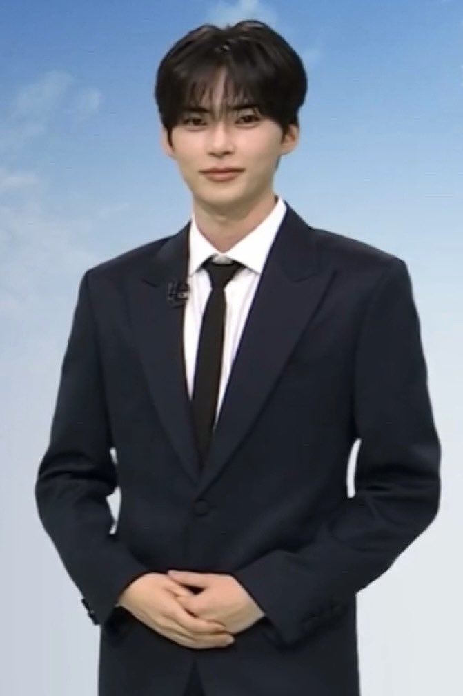 sunghanbinface_'s tweet photo. https://t.co/yvvmaH7718