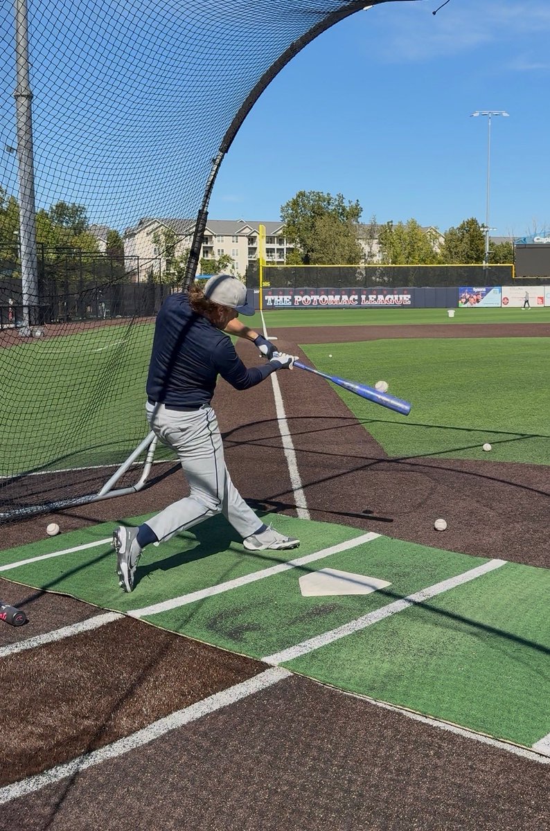 GUCoachT's tweet photo. We always love our @RawlingsSports bat testing day. @GtownBaseball have enjoyed our partnership with them for the past 6 seasons. If you are looking for great organization to partner with they are the best in the business.
#TeamRawlings https://t.co/Dz71m8I9YP