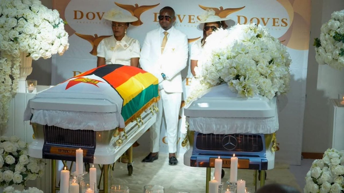 TakuraZha's tweet photo. Some moments make everything else feel small. Watching a family gather to bury Sir Wicknell Chivayo and his wife Lucy is one of them. Titles, money and opinions fade at the graveside; family and memories remain. May they rest in eternal peace.
#RIPCHIVAYOS https://t.co/Imveu0WsAQ