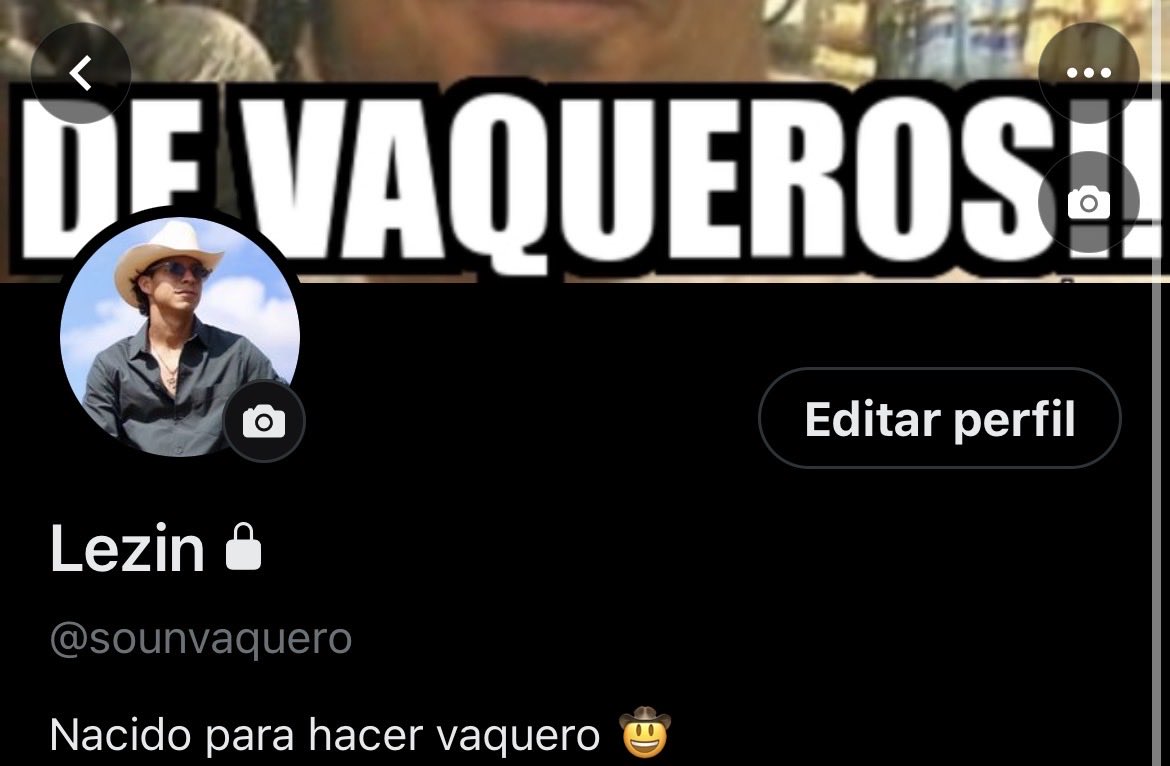 frases_jos2's tweet photo. -sociable
-comprensivo
-amigo de 🍓 https://t.co/8UNAMJamIa