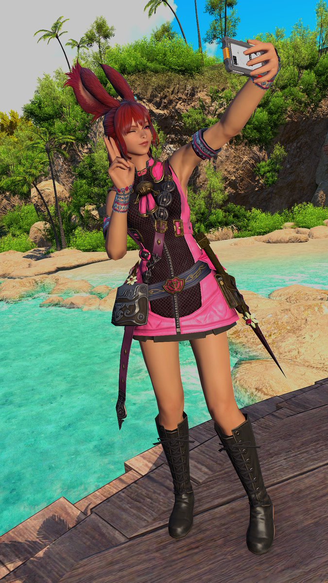 Cleo_Berry4's tweet photo. after showing up to raid as lucina and having someone say its not halloween yet, I've now decide to make every raid night this month a different halloween costume but my ass is not wasting a fantasia so we will live with my magenta viera eyes https://t.co/0sJSyq4trB