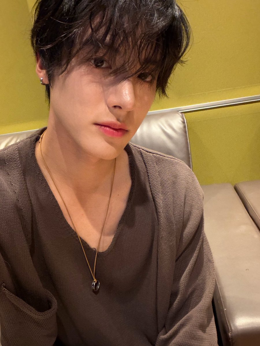 deobimom's tweet photo. #ERIC #에릭 sent these photos https://t.co/GpknwSSx8L