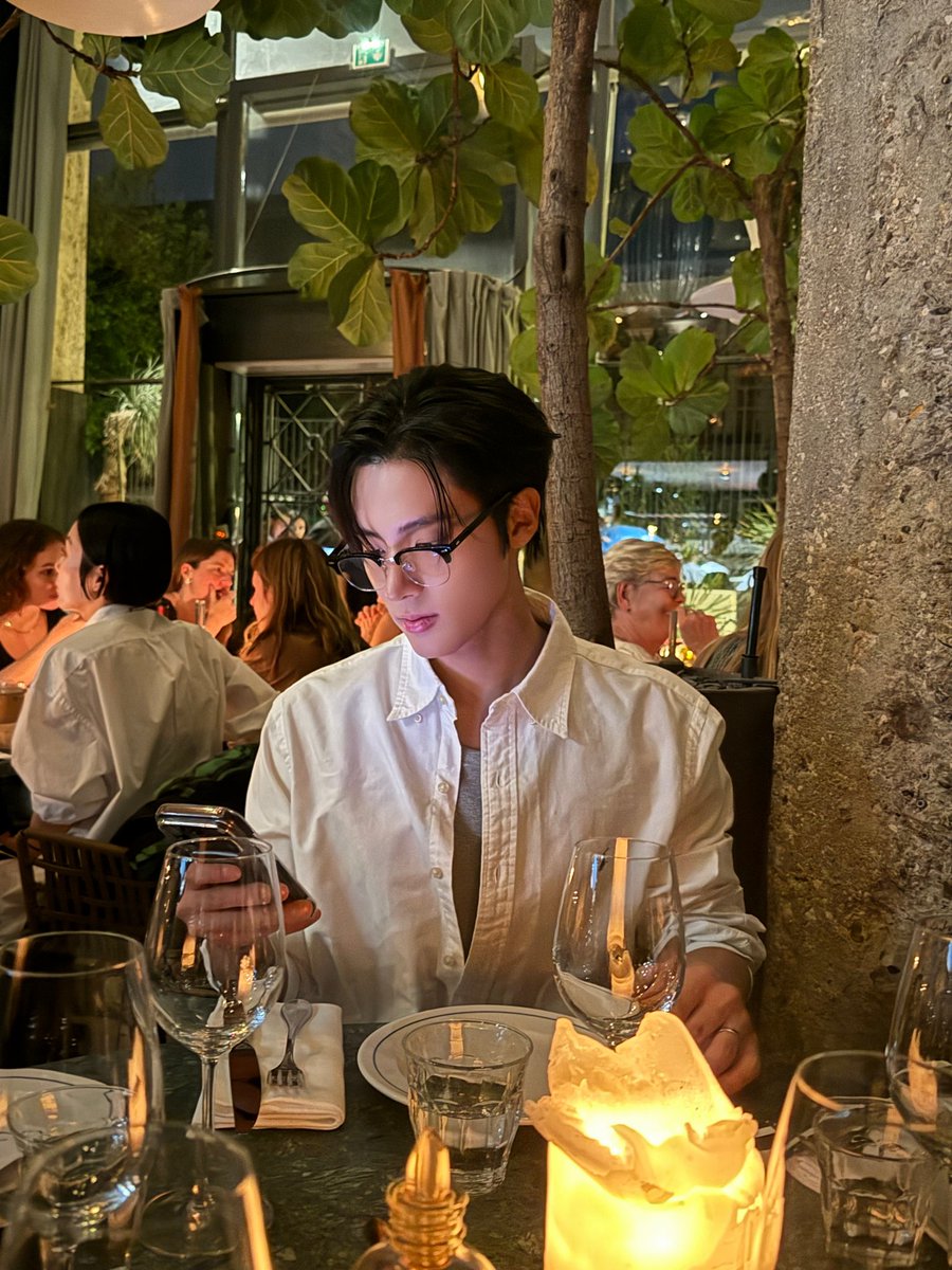 deobimom's tweet photo. #ERIC #에릭 sent these photos https://t.co/GpknwSSx8L