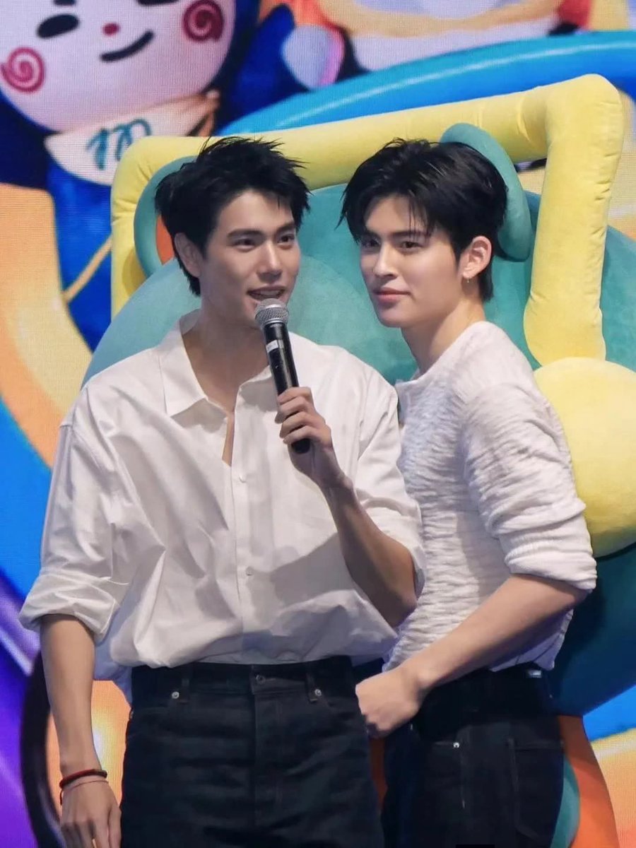 inambpp's tweet photo. PPP Family 🐻🐼💚🧡

PPP FAM FANIVAL FANSIGN  

#GMMTVFANIVAL2026HappyFamilyxPP
#ปอนด์ภูวินทร์
#Pondphuwin #ppnaravit #phuwintang https://t.co/Qt7i0iPNKJ