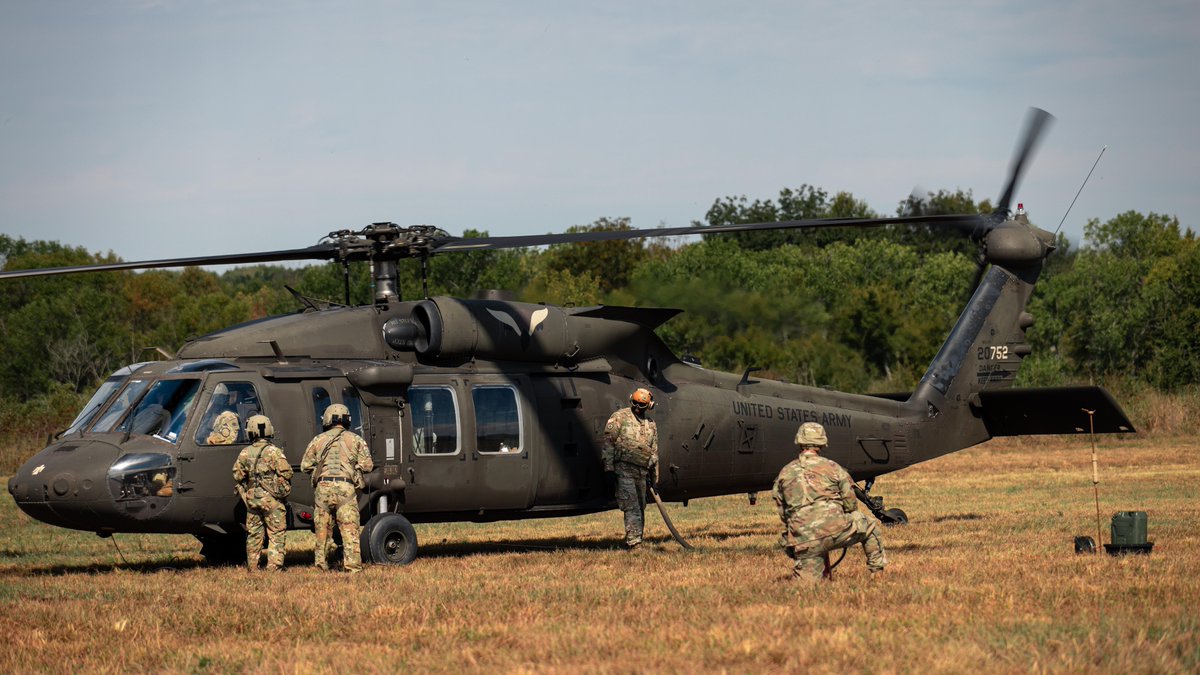 OKGuard's tweet photo. Keeping aircraft in the fight takes more than pilots and maintainers.

#OKGuard Citizen-Soldiers with Co. A, 777th ASB, train to establish and operate forward arming and refueling points that keep aircraft ready to return to the mission. https://t.co/Oou6jO5bW9