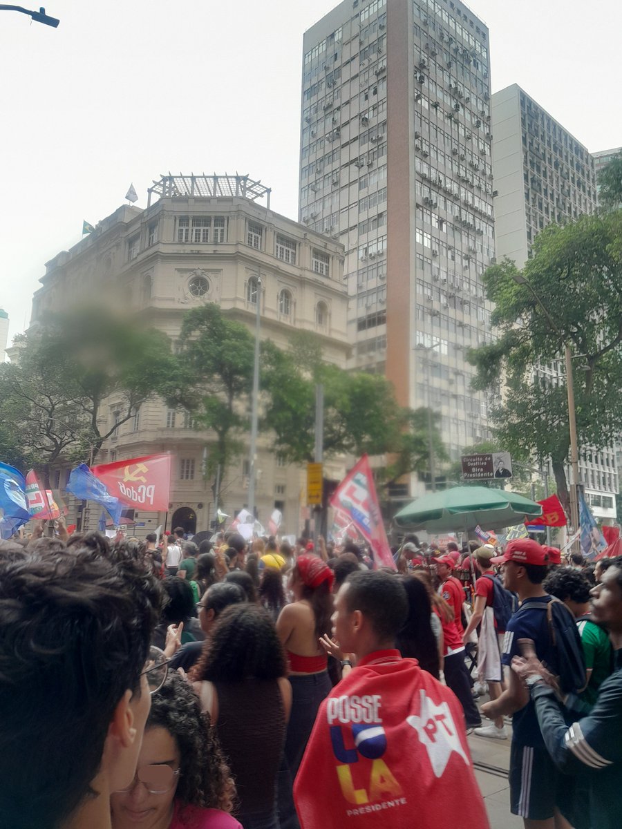 lolrindo's tweet photo. #JOVENSSÃOREVOLUÇÃO #PROTESTOESTUDANTIL @protestudantil https://t.co/US7G7n42e7