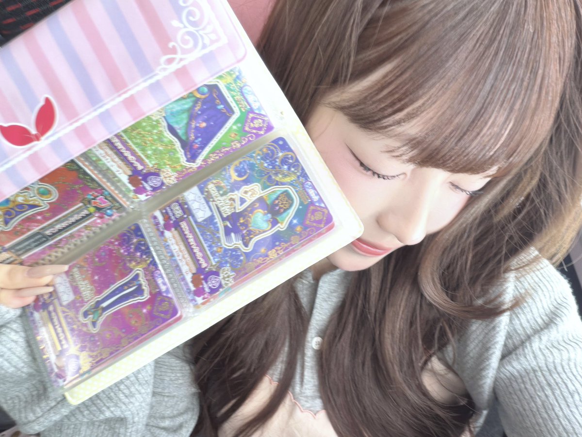 _mimi_minami_'s tweet photo. 私たちのアイカツが戻ってくる、、。、。これからまた当たり前のようにゲームセンターでアイカツができるの本当に泣ける🤦🏻‍♀️感謝(ㅅ´꒳` )✨✨🥹🎀
アニメもたのしみ☺️ https://t.co/YYbvQMNgk9