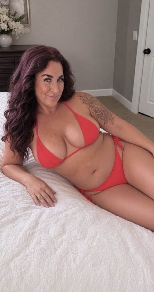 AmyMoore989's tweet photo. If you have chance, what would you do with me ???😝 https://t.co/FQ4tEHUfW1