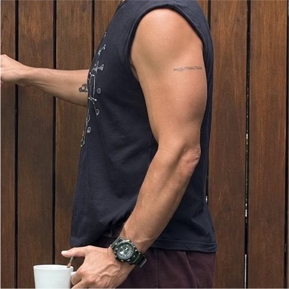 Starranderxo's tweet photo. He could choke me with his arms and I’d say thank you. https://t.co/vlW01czgF1