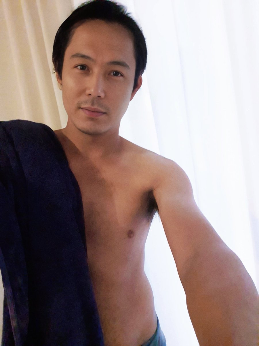 Minighty4's tweet photo. อยากกินไอติมตอนเช้าๆ,อมแล้วดูด https://t.co/3UjreBfl9P