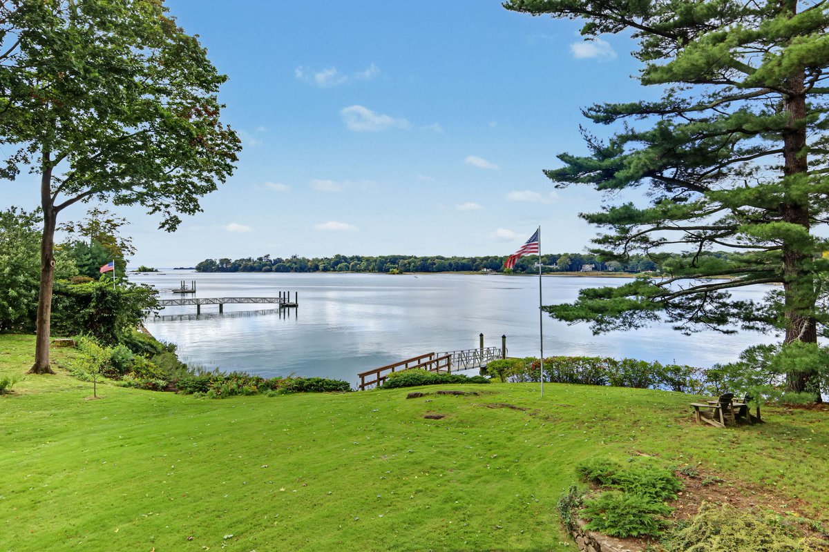 propgoluxury's tweet photo. FOR SALE - 45 Glen Avon Drive, Greenwich, CT, 06878, United States dlvr.βit/TVqLcX #RealEstate #LuxuryHomes #WaterfrontProperty #GreenwichCT #ForSale https://t.co/EW29Bo6nNx