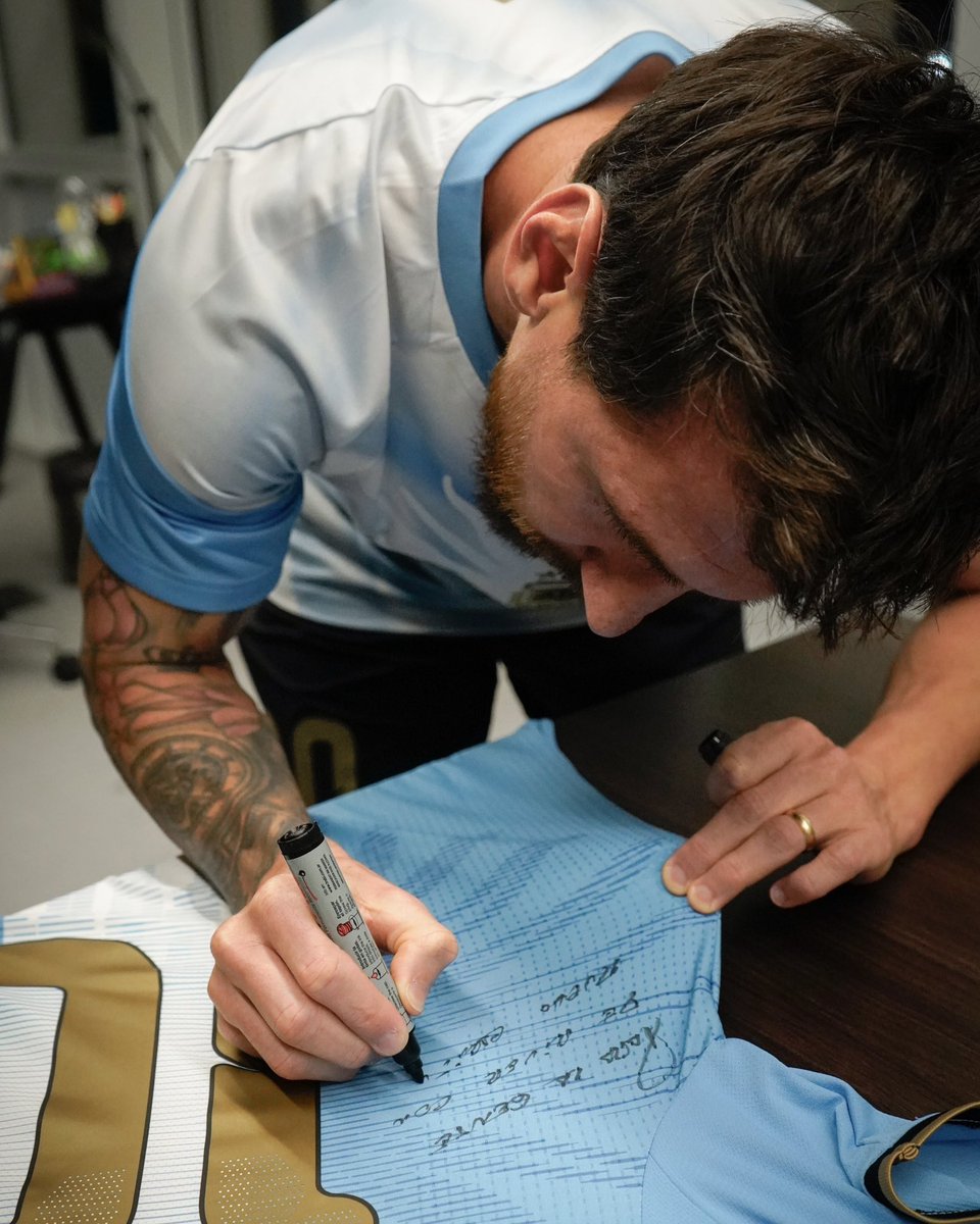 popstarmount's tweet photo. para la gente de river con MUCHO cariño dejate de joder este tipo nos ama https://t.co/F03mF6MDcW