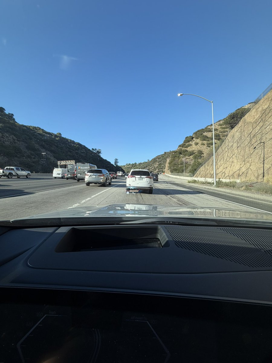 chrisin_LA's tweet photo. Doing 405N things. 

Hurry up and wait. 💀 https://t.co/omJF9TmbD2
