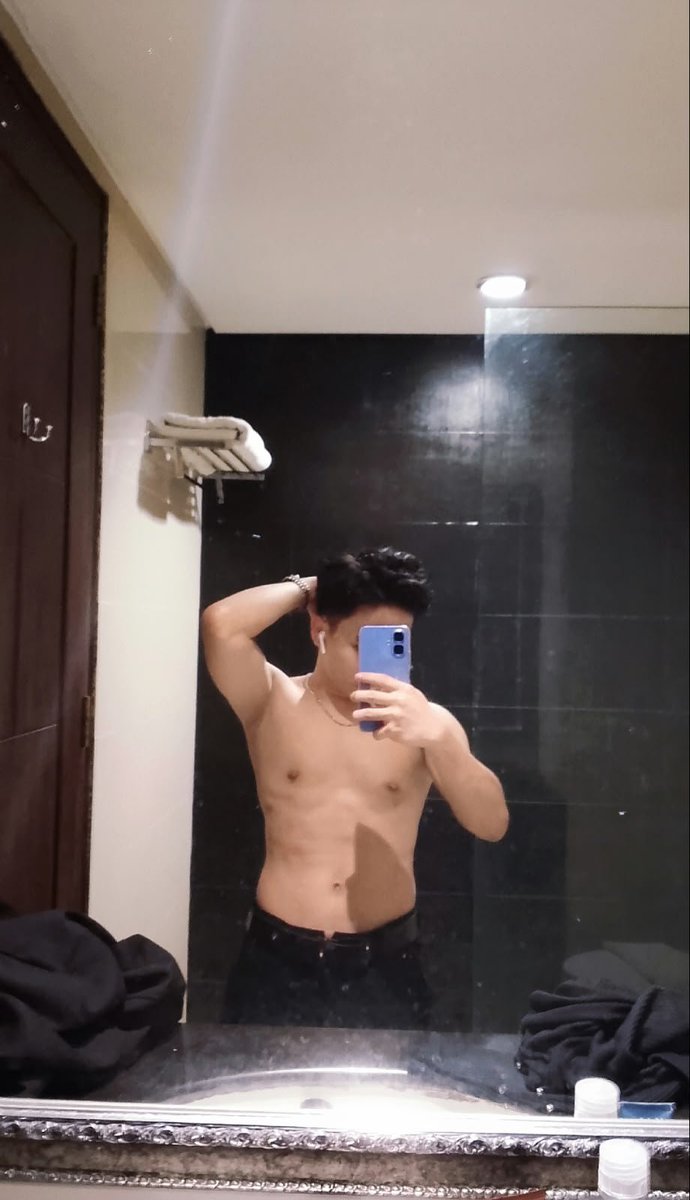 Faren0101's tweet photo. Hallo @PlatinumGigolo
Nama: Faren
Umur: 21th
Tb/Bb: 165/52
Good looking 
Tinggi, bersih, good attitude
FOTO DM ME ✉️
JABODETABEK
https://t.co/puLhhOCsxi

#gigolojakarta #gigolojakpus #gigolojakbar #tantekesepian #tantesange #gigolo #gigoloindonesia #gigolobekasi #cowokbayaran https://t.co/bDNfqhYXXd