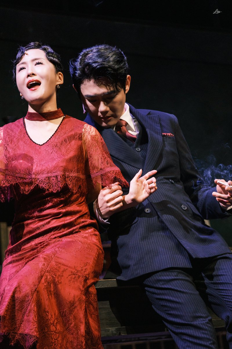 liss_pic's tweet photo. 261005 사의 찬미 밤공

스페셜 커튼콜 - M07. 난 그런 사랑을 원해

윤심덕役 이정화
사내役 유승현

#이정화 #유승현 https://t.co/khzI1zL2rc