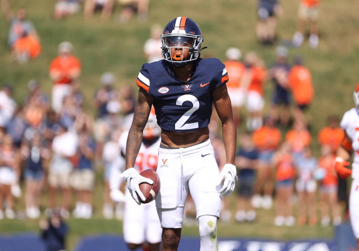 David_Nosa1's tweet photo. Blessed to receive my 6th D1 Offer to University of Virginia #Godsplan #Agtg 
@CoachJones_RCS @BdortRCS @HerechukR @KoachAdams @Coach_TElliott @WillVapreps @AllenTrieu @adamgorney @ChadSimmons_ @SWiltfong_ https://t.co/X3YZ2G5jrL