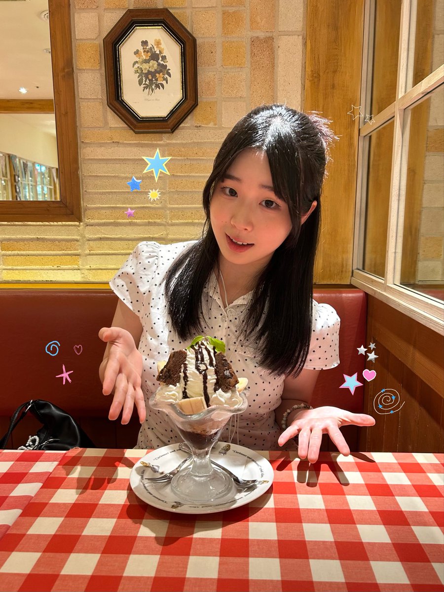 kaname___eee's tweet photo. 金欠でも服を買いたいんだよー

#15歳 #jk https://t.co/pMWTpMkD1Y