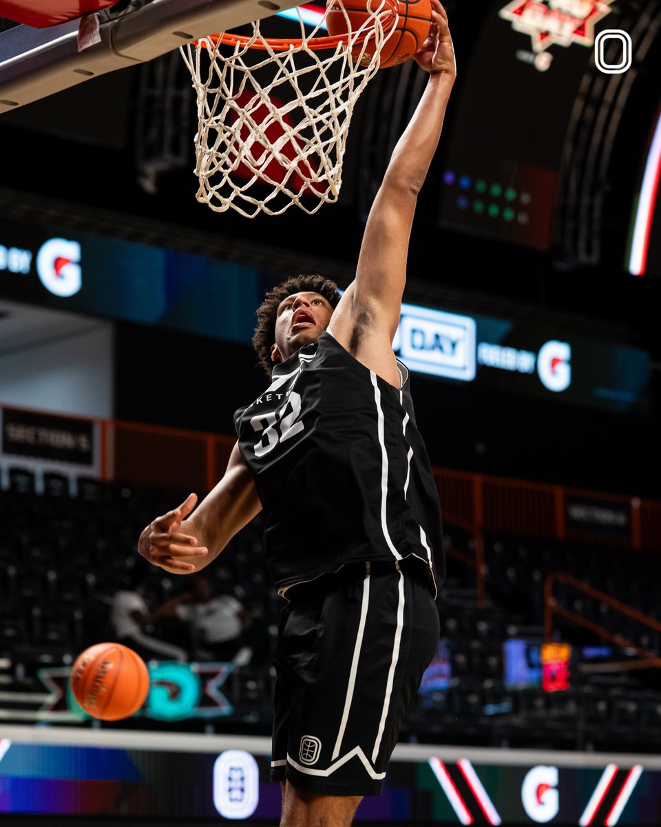 rodgerbohn's tweet photo. 6'6 '27 Malachi Booker of #OTE Diamond Doves (NV)was one of more explosive players at @OvertimeElite Pro Day.Sturdy forward w/explosive first step,looks to dunk everything in paint,&will make you pay on the offensive glass.
More on @Ballislife
https://t.co/mVRrVrIUFU https://t.co/3ElefF3zwE