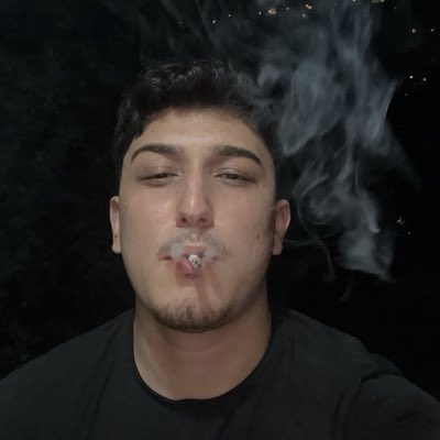 tunarepost's tweet photo. #YeniProfilResmi https://t.co/XbYKlFwKo2