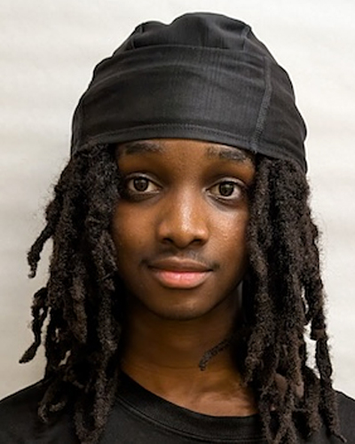 NCMEC's tweet photo. MISSING CHILD: Have you seen Fari?
14-year-old Fari has been missing from Salem, Massachusetts, since Sept. 4.

Please take a close look and share.

Have info? Call NCMEC at 1-800-THE-LOST or Salem Police at 1-978-744-1212. Poster: https://t.co/GVsR2h6bDK https://t.co/6j51bvqh2L