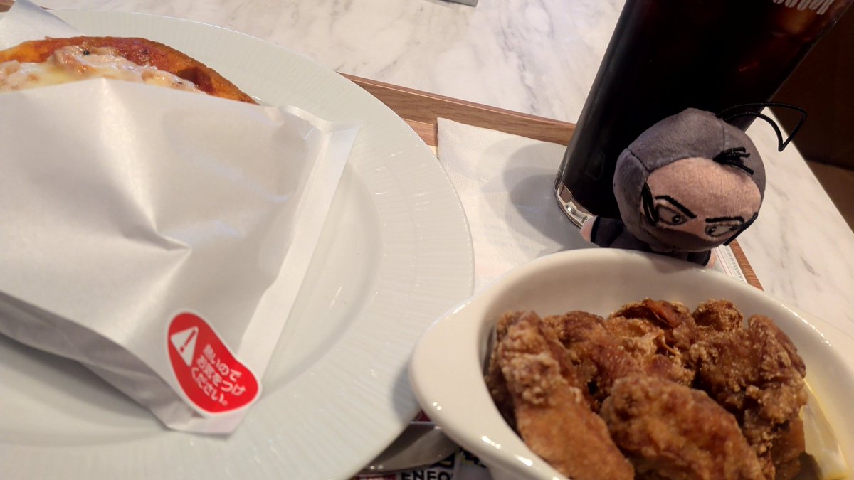 roast_pork_op's tweet photo. ｶﾗｰｹﾞの熱で上がる前髪 https://t.co/4wGsvzVz3u